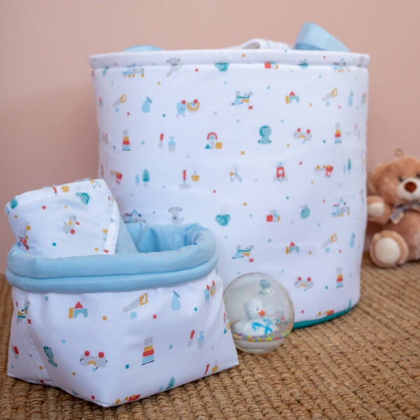 Υφασμάτινο καλάθι αποθήκευσης για την αλλαξιέρα από βαμβάκι Oeko-Tex με Toy Boy print | Karfitsomenosgatos