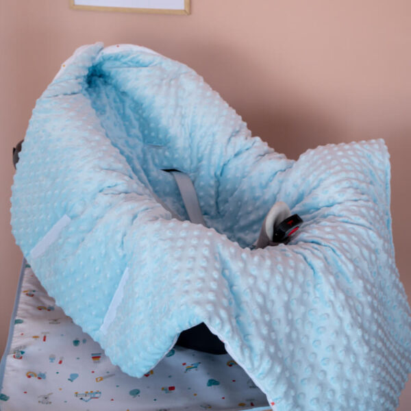 Κουβέρτα Car Seat με print Toys Boy | Karfistomenosgatos