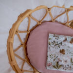 Σετ σεντόνια λίκνου 2 τεμαχίων από βαμβάκι Oeko-Tex με Peonies print | Karfitsomenosgatos