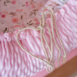 Βρεφική φωλίτσα από οργανικό βαμβάκι Oeko-Tex με print Pretty Flowers | Karfitsomenosgatos