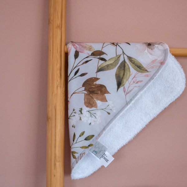 Βρεφικό πανάκι/πετσετάκι φροντίδας από βαμβάκι Oeko-Tex με Peonies print | Karfitsomenosgatos