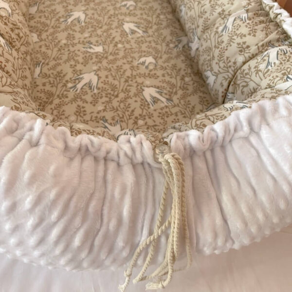 Βρεφική φωλίτσα από οργανικό βαμβάκι Oeko-Tex με print Swallow | karfitsomenosgatos