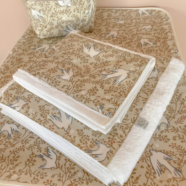 Σετ πετσέτες (2 τεμαχίων) από βαμβάκι Oeko-Tex με Swallow print | Karfitsomenosgatos