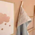 Βρεφική μπουρνουζοπετσέτα από βαμβάκι Oeko-Tex με To The Moon print | Karfitsomensogatos