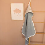 Βρεφική μπουρνουζοπετσέτα από βαμβάκι Oeko-Tex με To The Moon print | Karfitsomensogatos