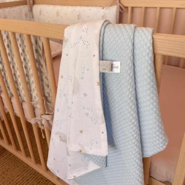 Βρεφική πικέ κουβέρτα με print To The Moon | Karfitsomenosgatos