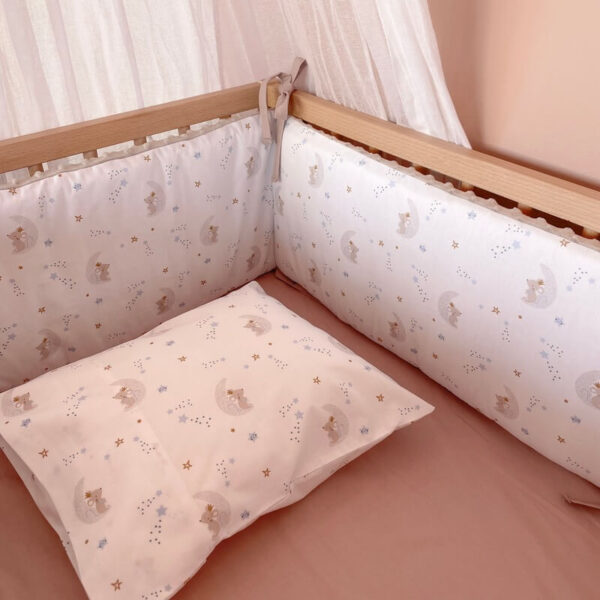 Βαμβακερή προστατευτική πάντα κούνιας με print To The Moon | Karfitsomenosgatos