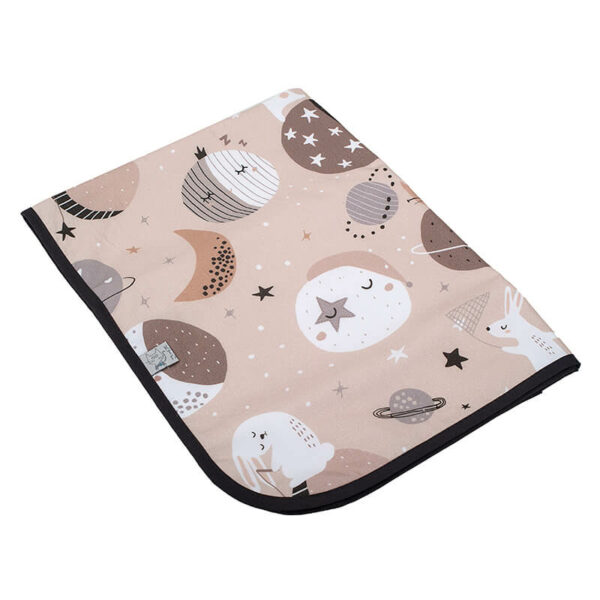 Αδιάβροχο κάλυμμα αλλαγής πάνας από βαμβάκι Oeko-Tex με Sleeping Planets print | karfitsomenosgatos